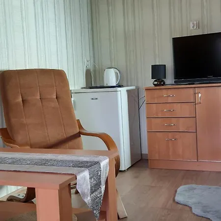 Henryk Homestay *